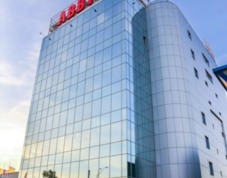 Продажа торгово-офисного центра класса "В" Оболонь. Київ