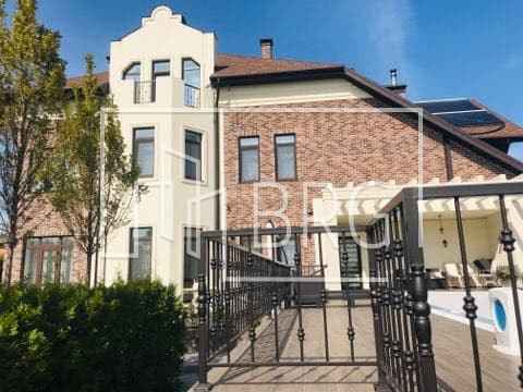 Дом 520м с выходом на Козинку Конча-Заспа. Київська обл
