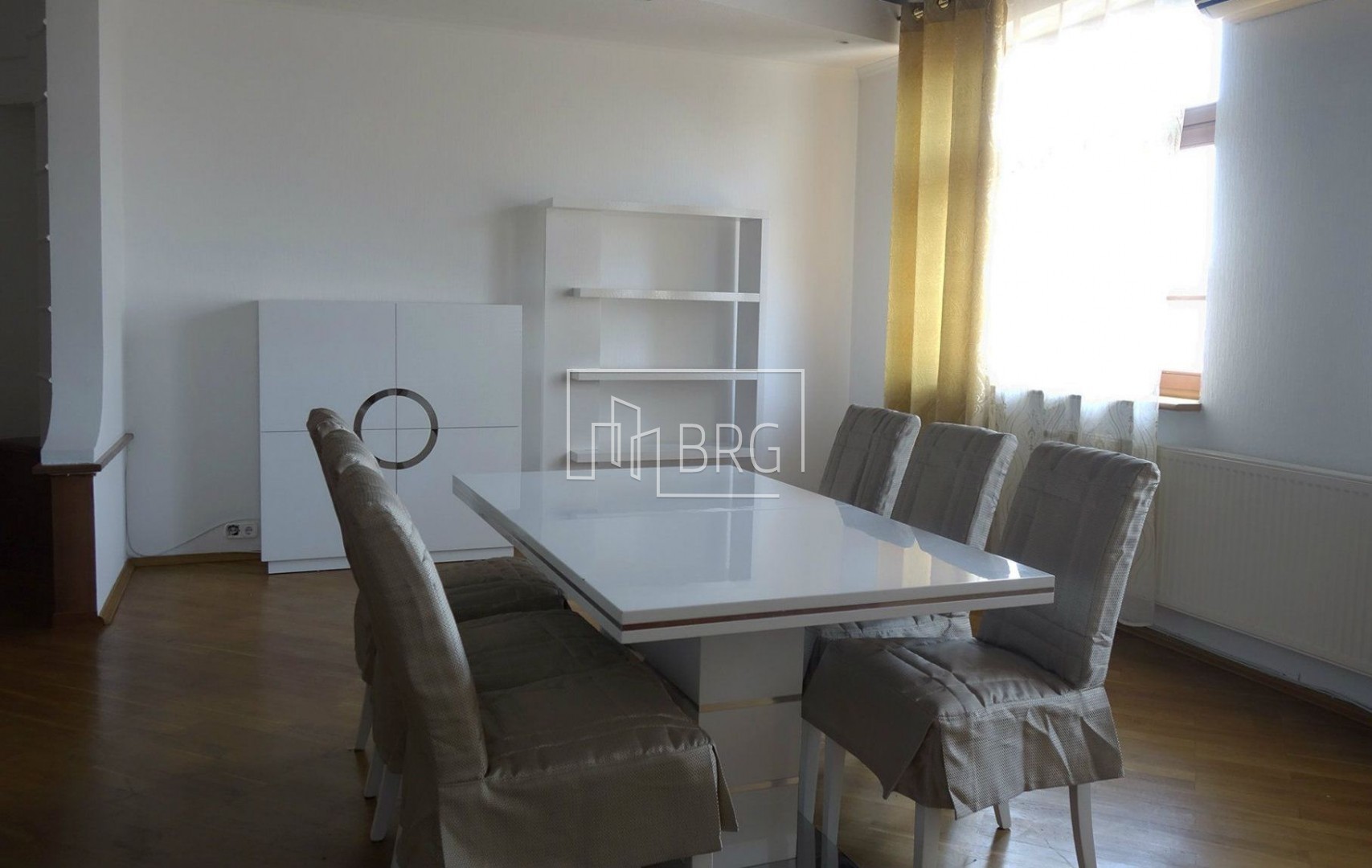 Квартира 260м в 2-х уровнях Шевченковский р-н. Київ