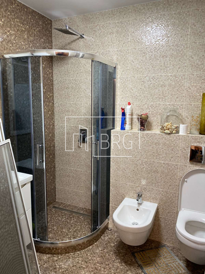 Аренда квартиры 200м 7 комнат в 2-х уровнях . Киев
