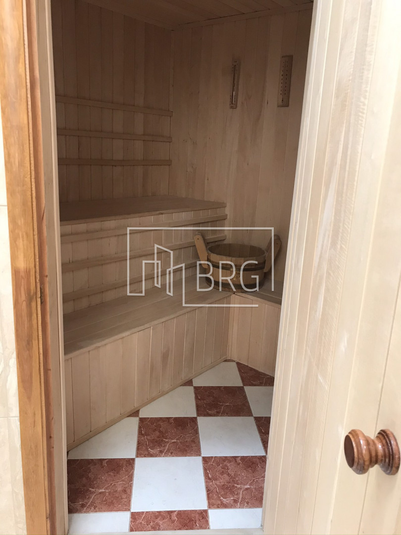 Продажа пентхауса в 3-х уровнях центр Киева. Київ