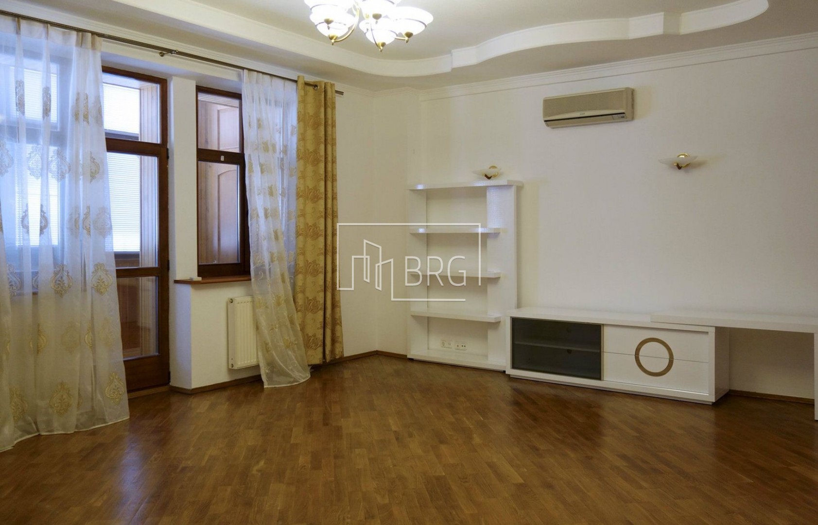 Квартира 260м в 2-х уровнях Шевченковский р-н. Київ
