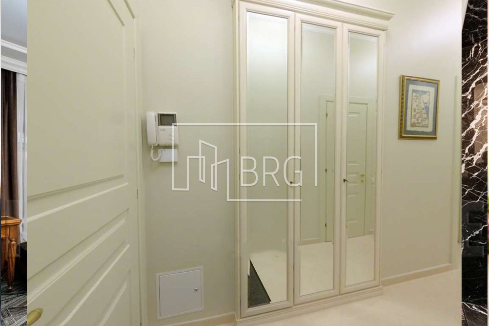 Аренда трехкомнатной квартиры 75м Печерский р-н. Київ