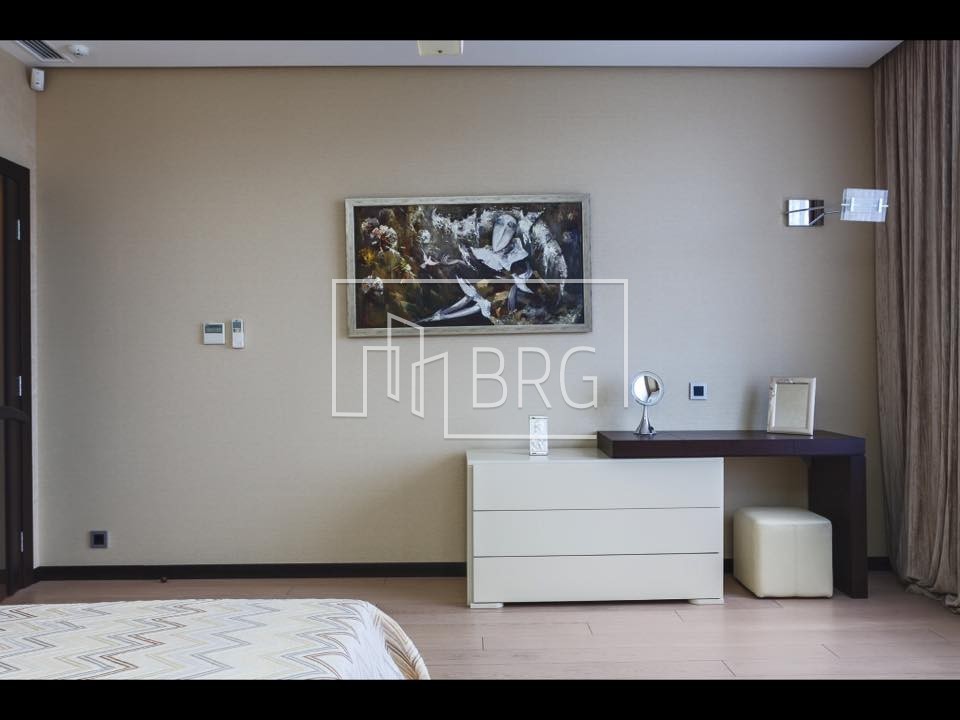 4-х комнатная видовоая квартира уровня «De Luxe». Київ