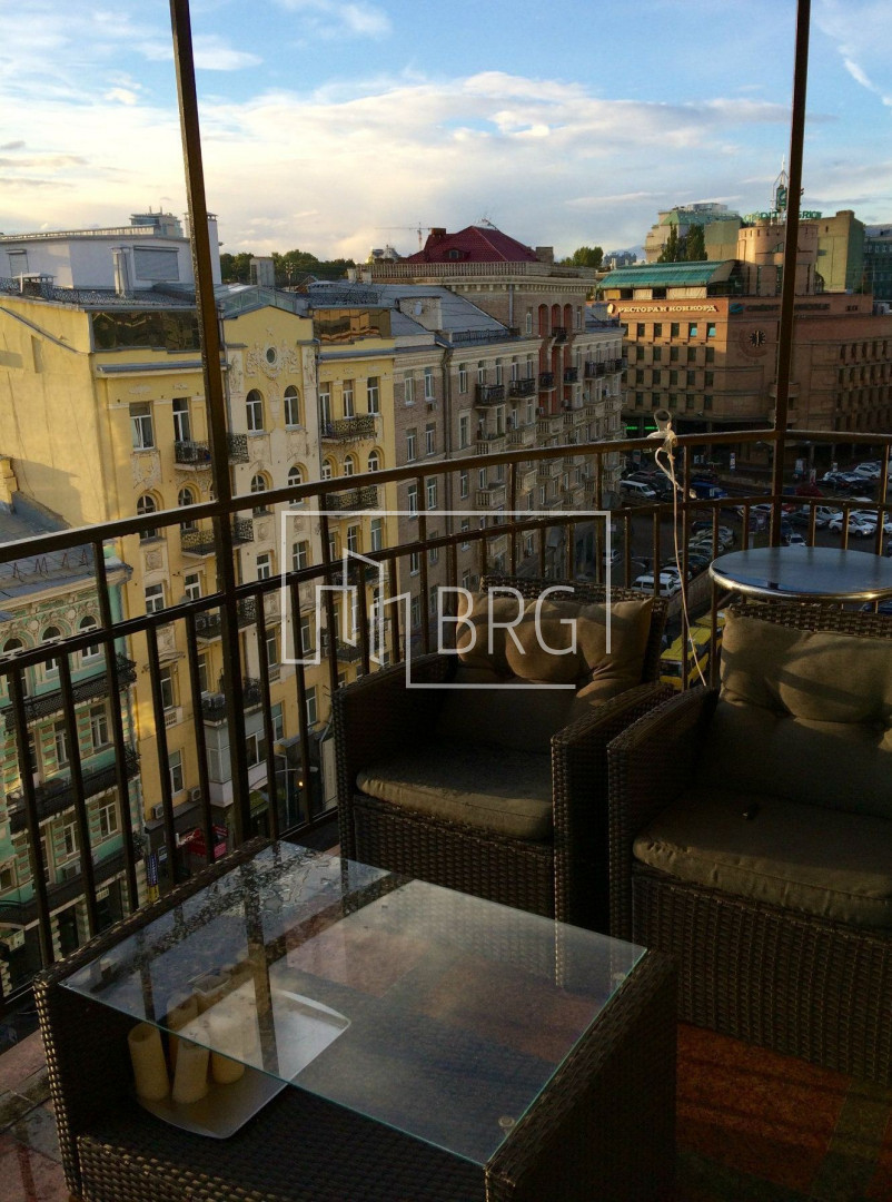 Продажа 4-х комнатных апартаментов с террасой на Печерске. Київ