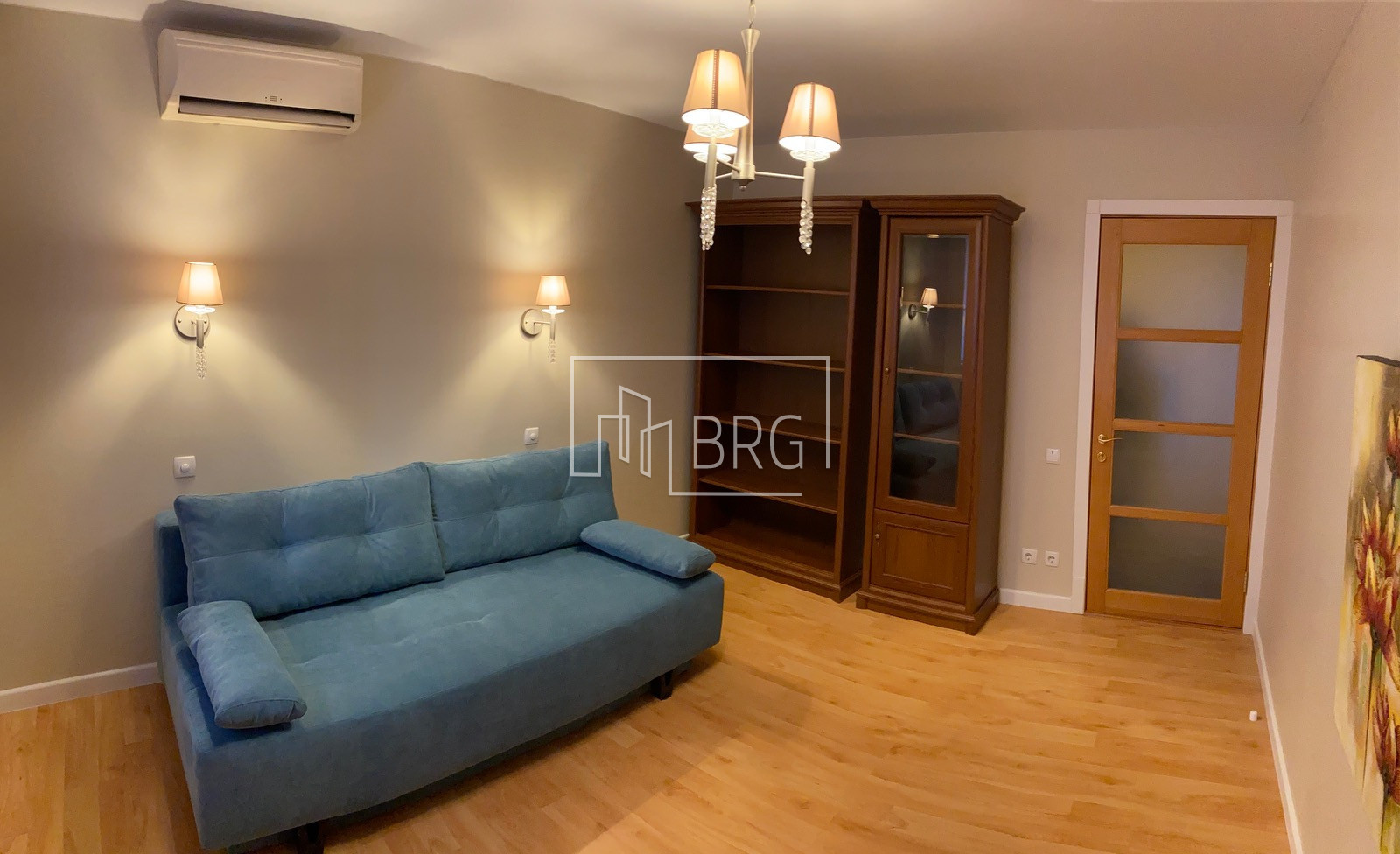 Аренда квартиры 200м 7 комнат в 2-х уровнях . Киев