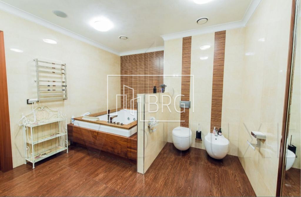 Квартира многокомнатная 288м ЖК Дипломат Холл. Київ