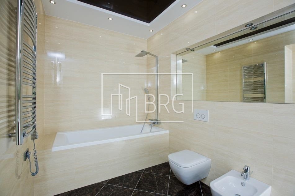Продажа 3-х комнатной квартиры, ЖК «Новопечерские Липки». Киев