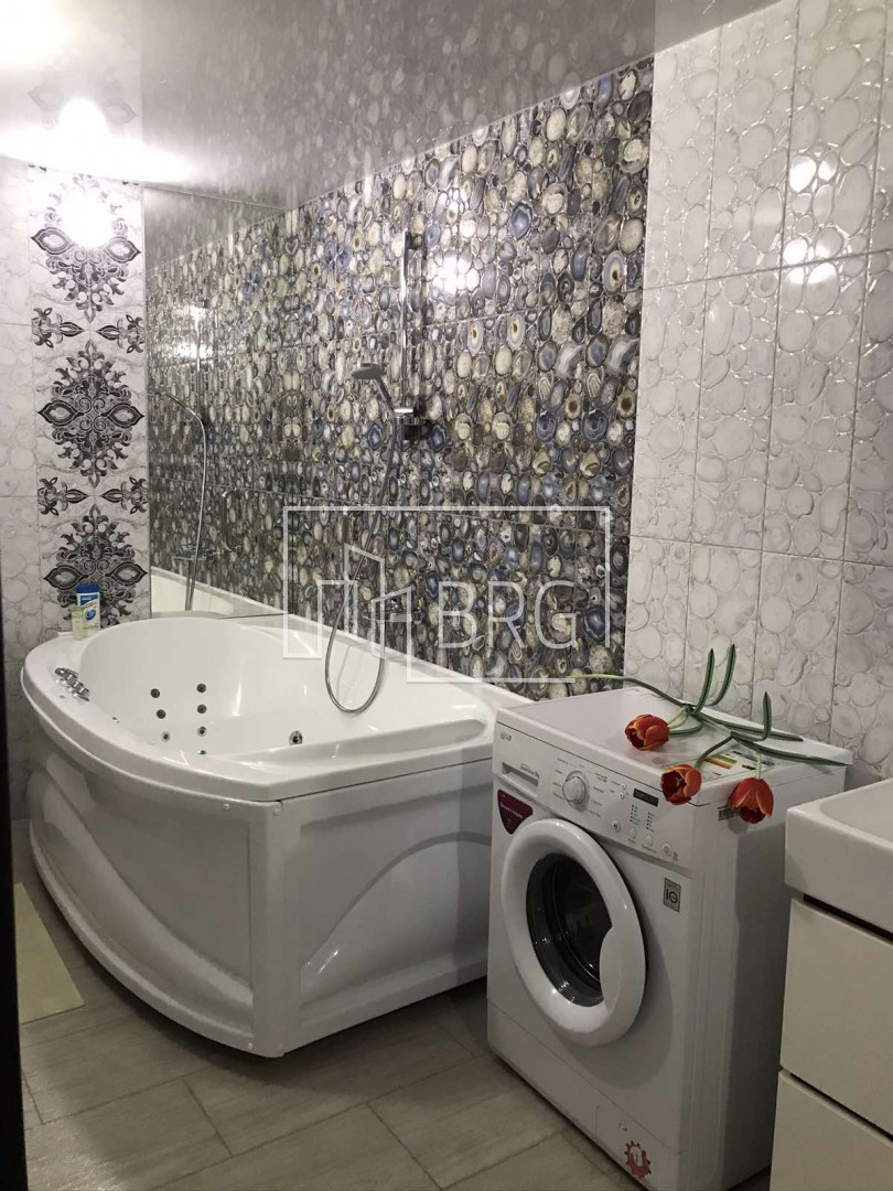 Продажа пентхауса в 3-х уровнях центр Киева. Київ