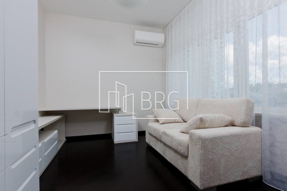 Продажа 3-х комнатной квартиры, ЖК «Новопечерские Липки». Киев