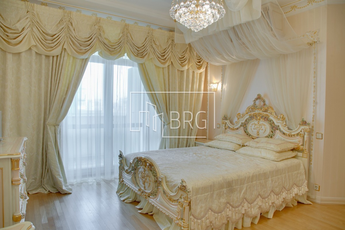 Продажа 4-х комнатной видовой квартиры. Київ