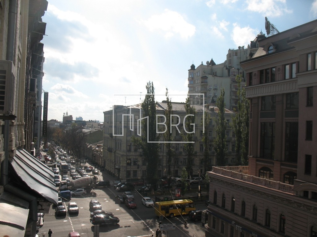  3-х комнатная квартира в центре Киева на Пушкинской. Київ