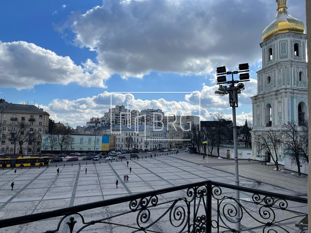 5-и комнатная квартира в Клубном доме класса De Luxe “Софиевская брама”. Київ