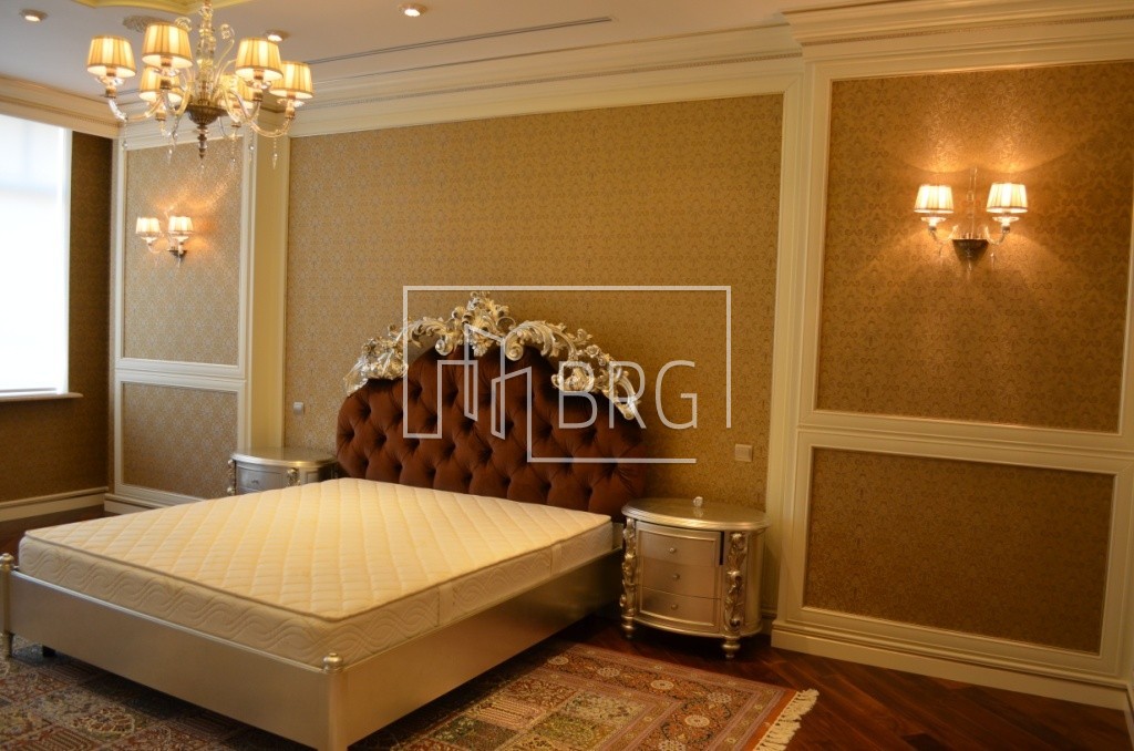 Продажа 3-х комнатной квартиры 190м  возле Мариинского парка. Киев