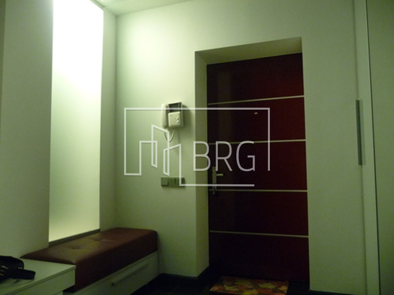 Продажа 3-х комнатной квартиры с панорамным видом на Лавру и Днепр. Київ