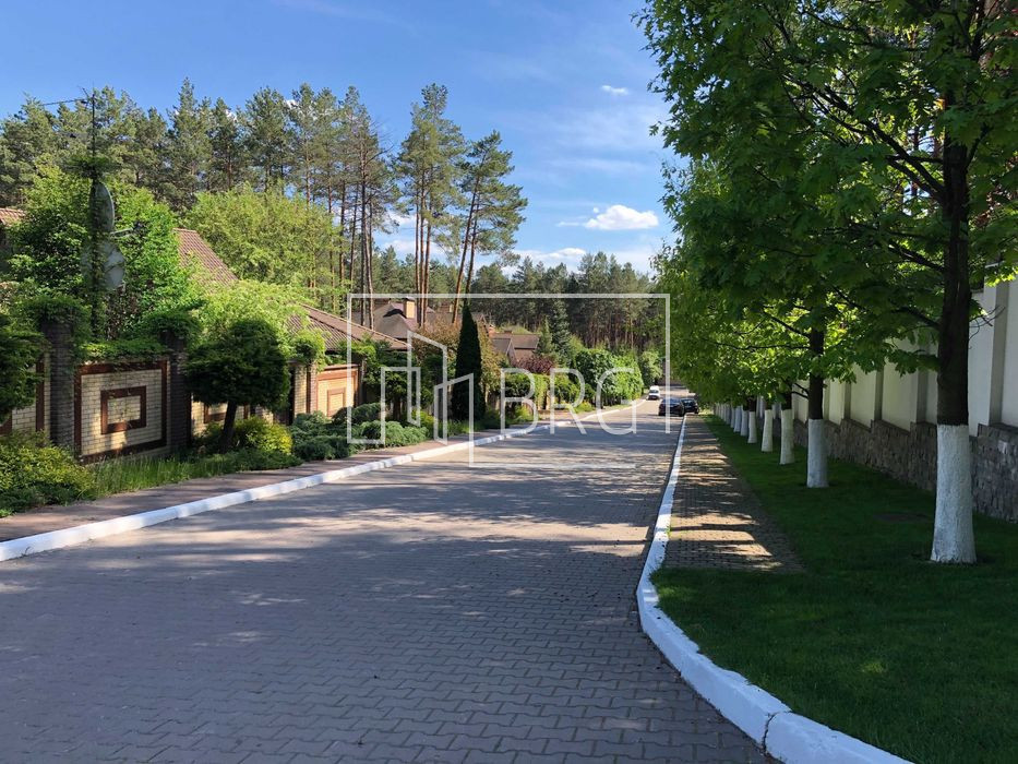 Дом 800м в коттеджном городке Стоянка Киево-Святошинский р-н. Київська обл