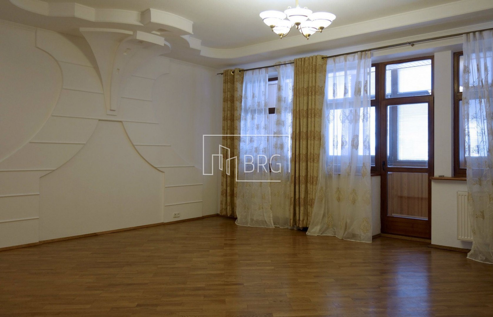 Квартира 260м в 2-х уровнях Шевченковский р-н. Київ