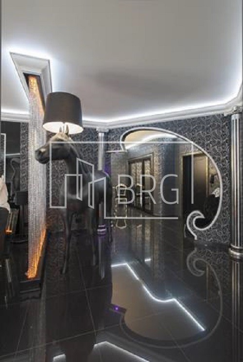 Продажа 4-х комнатной квартиры. Киев