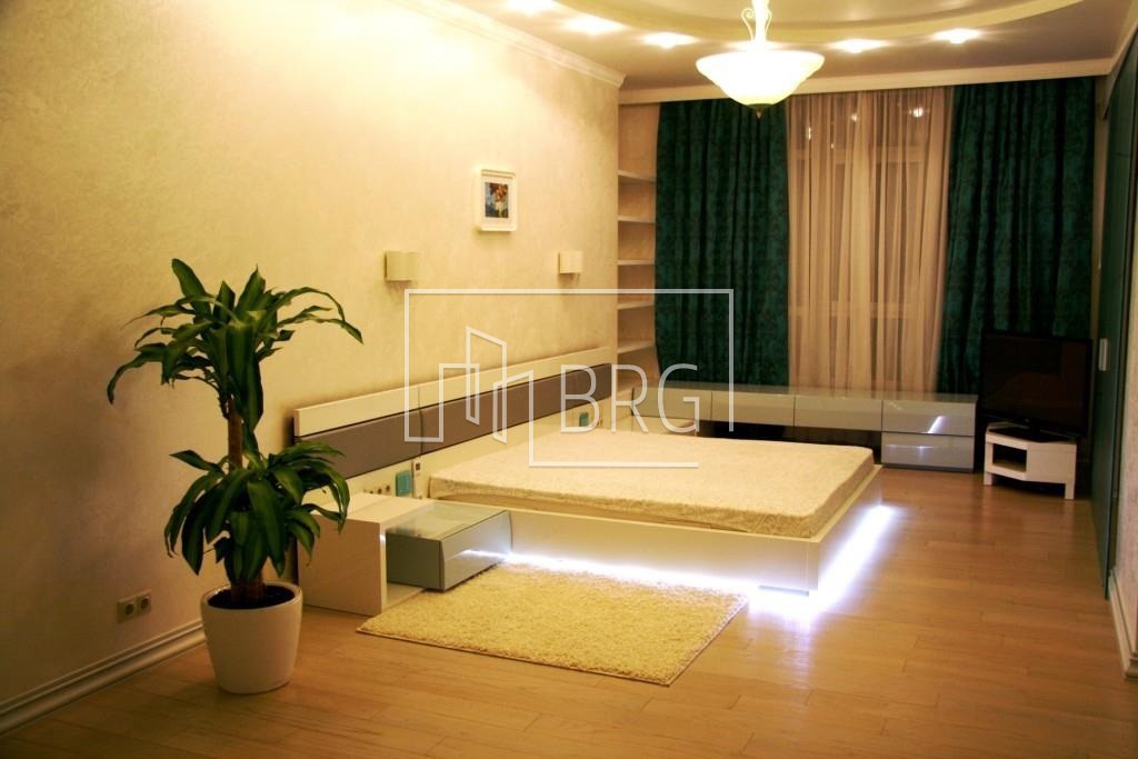 Продажа 3-х комнатной квартиры, ЖК «Новопечерские Липки». Киев