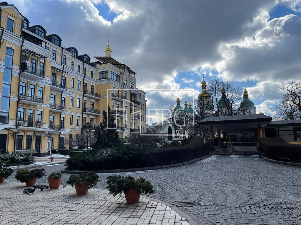 5-и комнатная квартира в Клубном доме класса De Luxe “Софиевская брама”. Київ