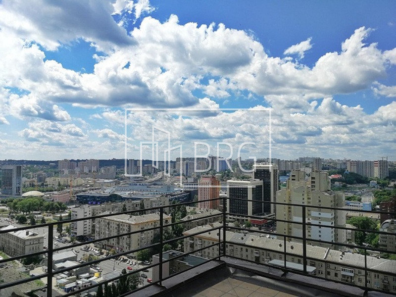Продажа пентхауса в 3-х уровнях центр Киева. Київ