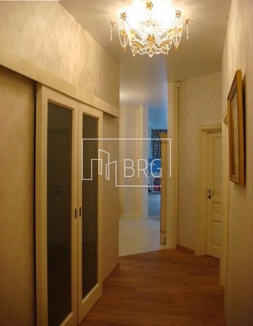 Продажа 4-х комнатной квартиры. Київ