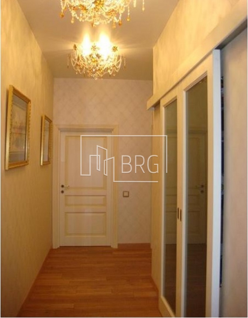Продажа 4-х комнатной квартиры. Київ