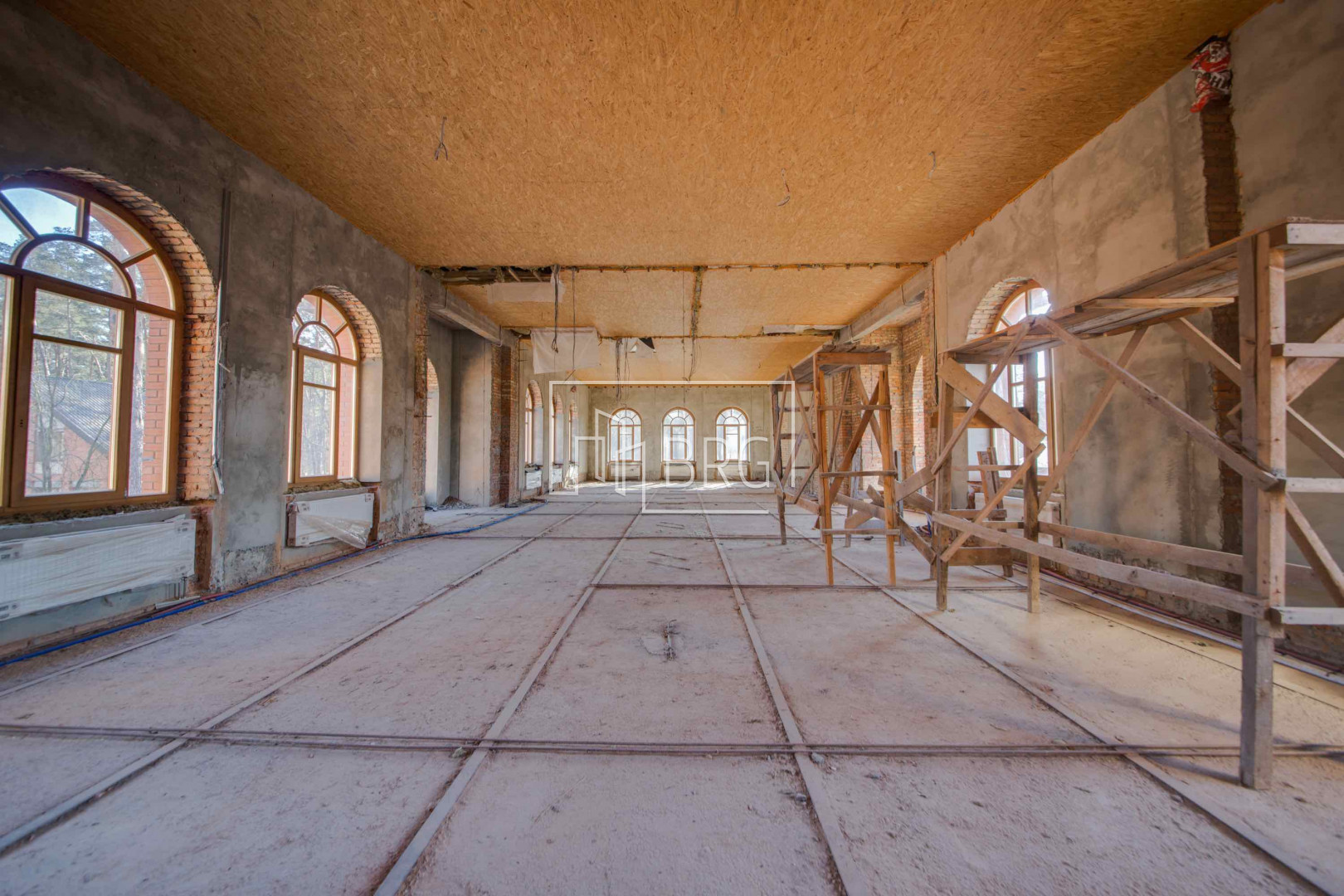 Дом 1300м в лесной зоне с выходом на р.Стугну. Київська обл