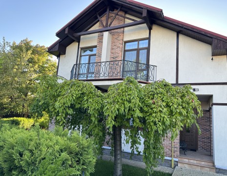 Дом 360м с бассейном и выходом на воду КГ Днипрова хвыля. Київська обл