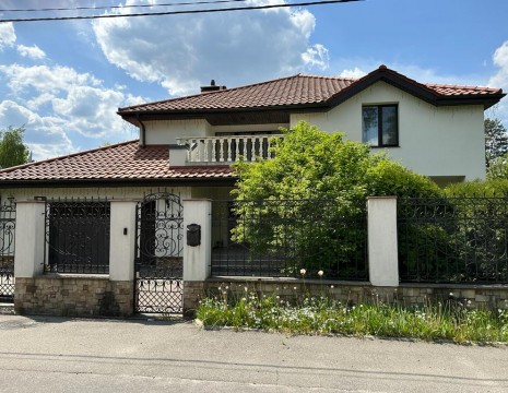 Дом 550м с камином Козин Конча-Заспа. Київська обл