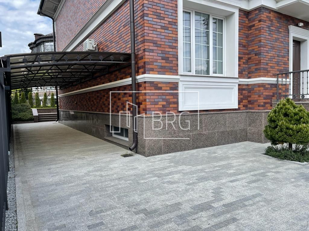 Дом 450м Печерский р-н. Киев