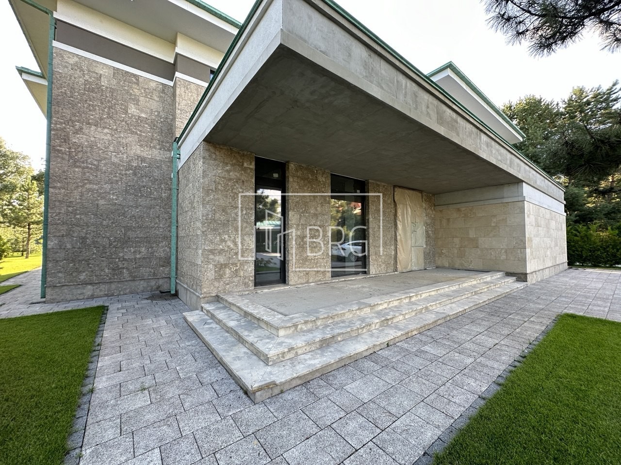 Дом 550м КГ Kozyn Seven Club с выходом на Козинку. Київська обл