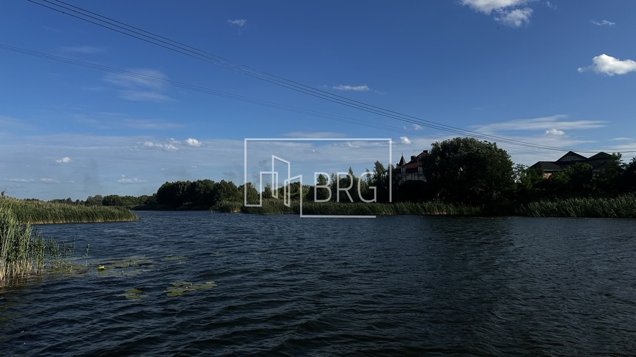 Дом 570м с выходом на Козинку Плюты. Київська обл