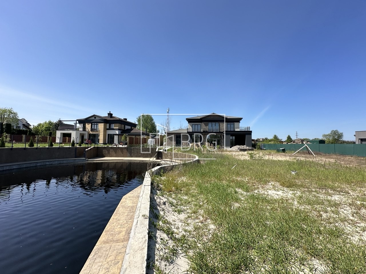 Дом 320м КГ Днипрова хвыля выход на канал Днепра. Київська обл