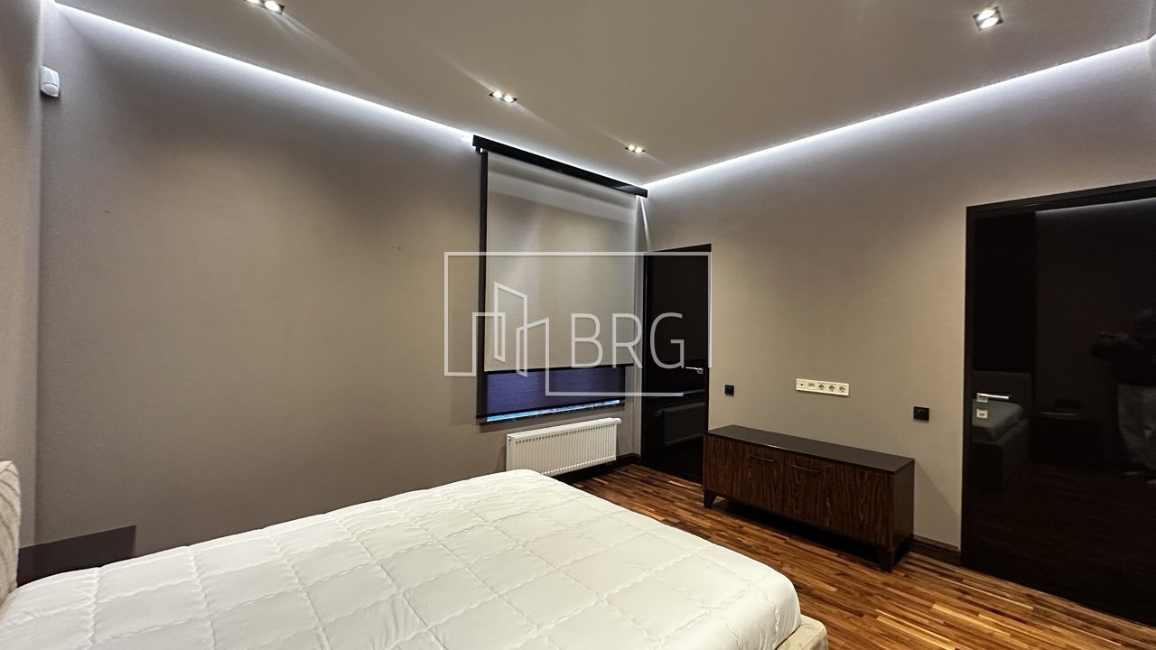 Новый современный дом 289м с крытым бассейном Ходосеевка. Київська обл