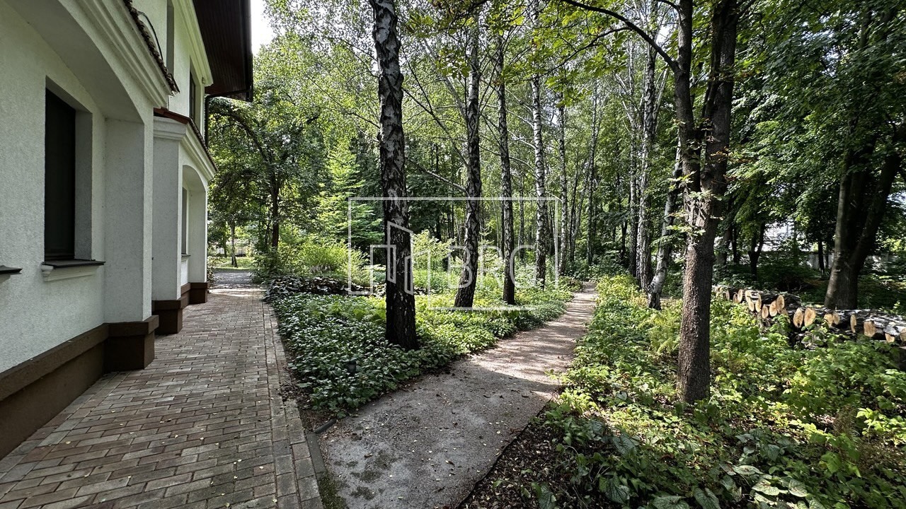 Особняк 770м с выходом на Козинку Конча-Заспа. Київська обл