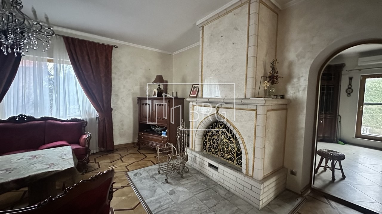 Дом 350м КГ Мистецтво с выходом к озеру. Київська обл