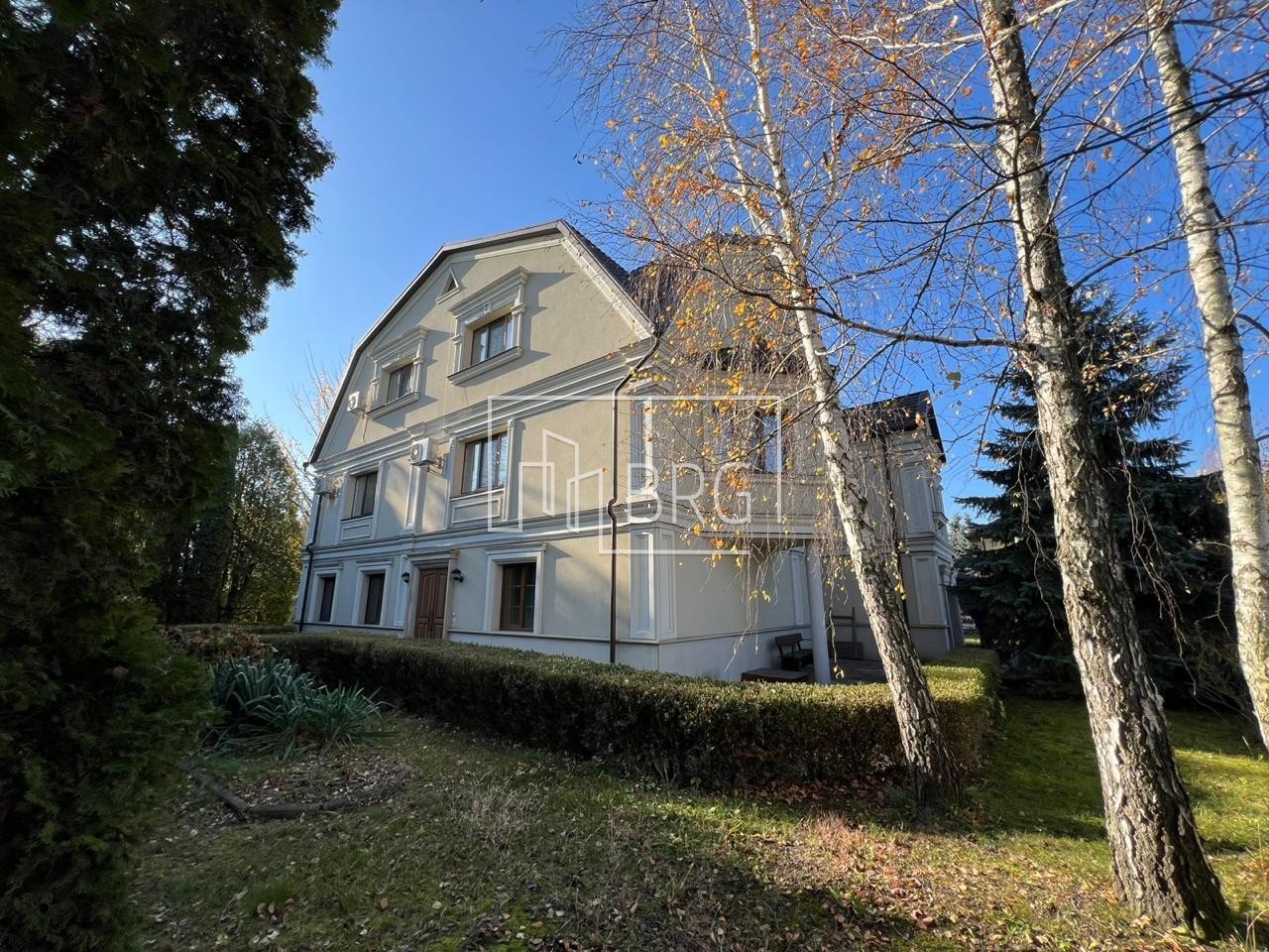 Дом 490м КГ Золотые ворота с выходом на Козинку. Київська обл