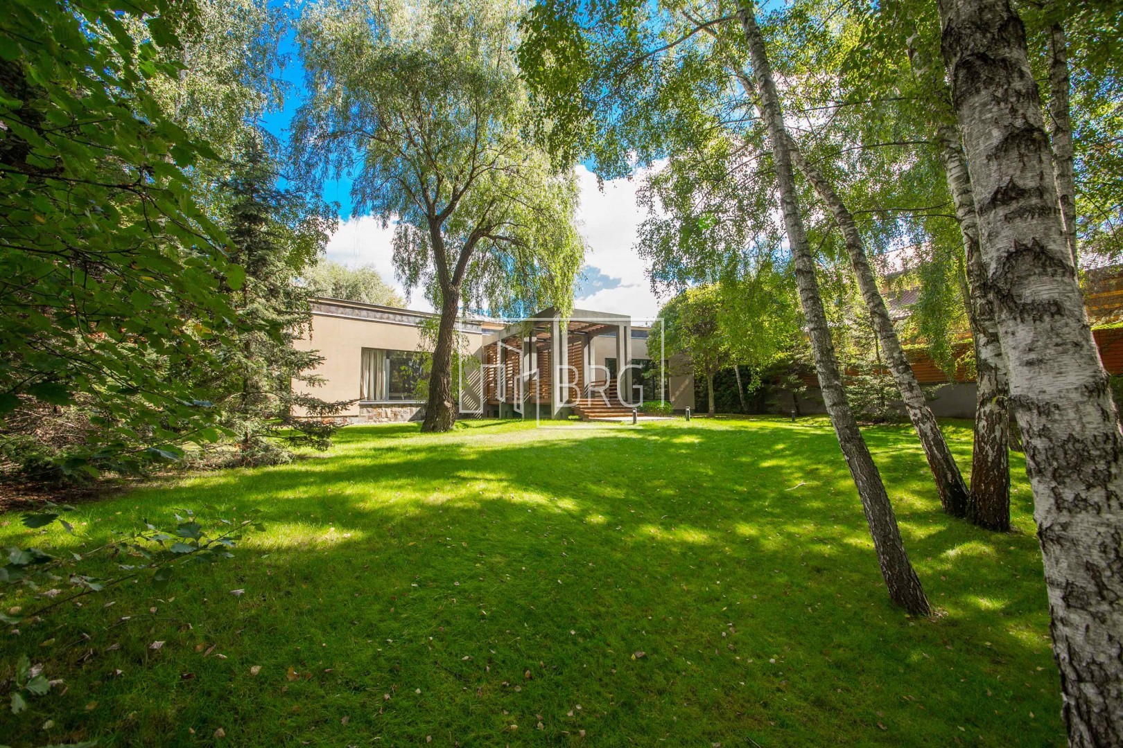 Дом 420м выход на Козинку Конча-Заспа. Київська обл