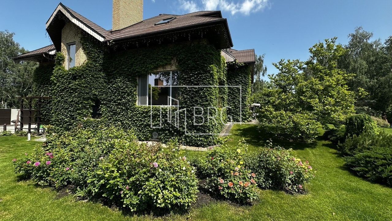 Дом 532м с выходом на озеро КГ Авгур. Київська обл