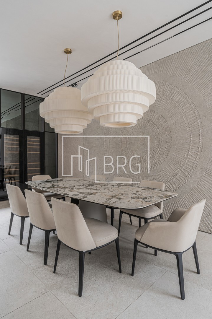 Дом 305м с бассейном Плюты Конча-Заспа. Київська обл