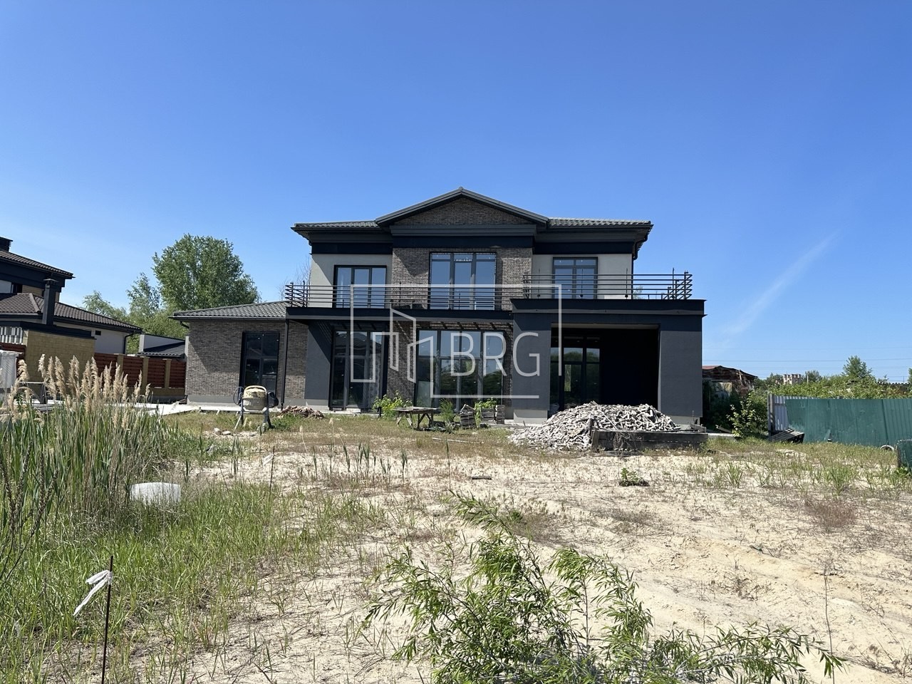 Дом 320м КГ Днипрова хвыля выход на канал Днепра. Київська обл