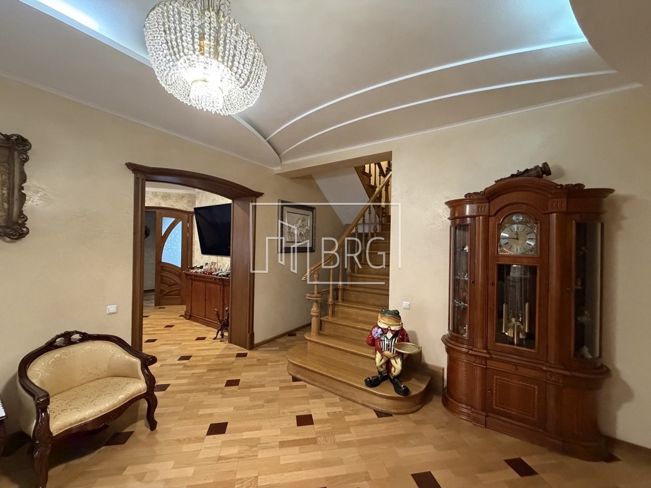 Будинок 500м з виходом на Козинку КМ Золоті ворота Козин. Київська обл