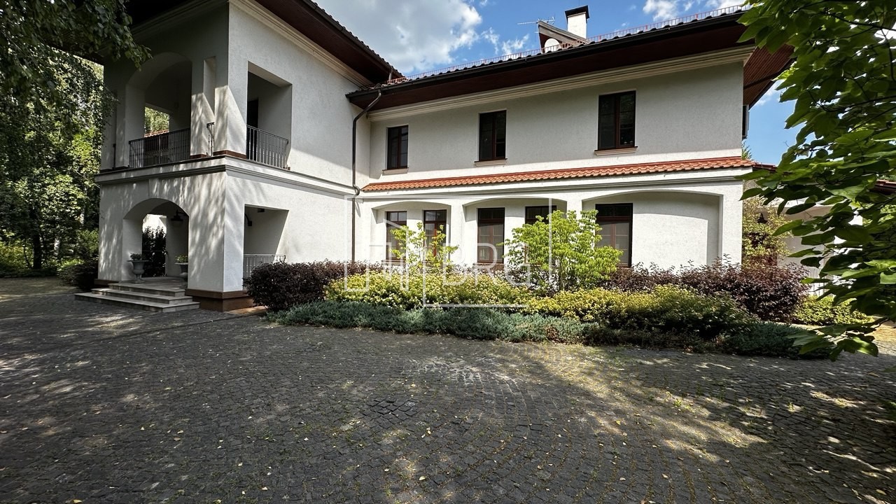 Особняк 770м с выходом на Козинку Конча-Заспа. Київська обл