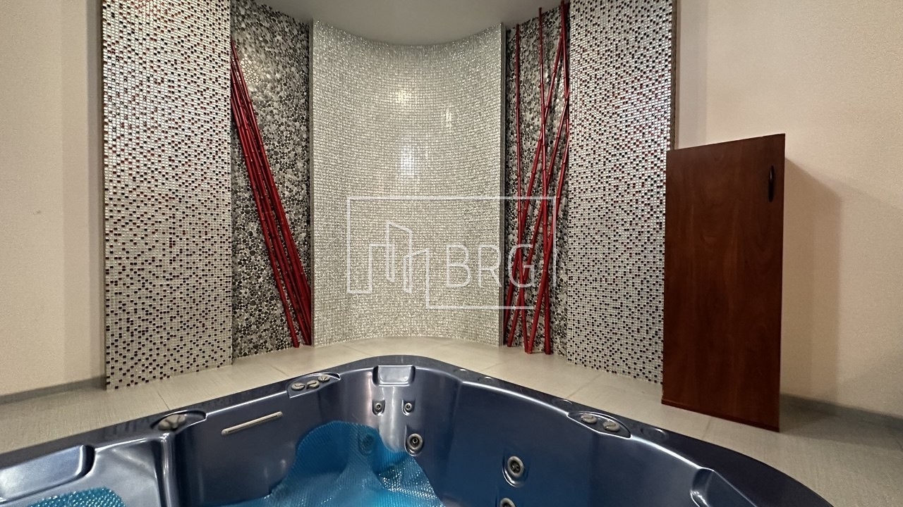 Дом 700м в сосновом лесу Пятихатки Козин. Київська обл