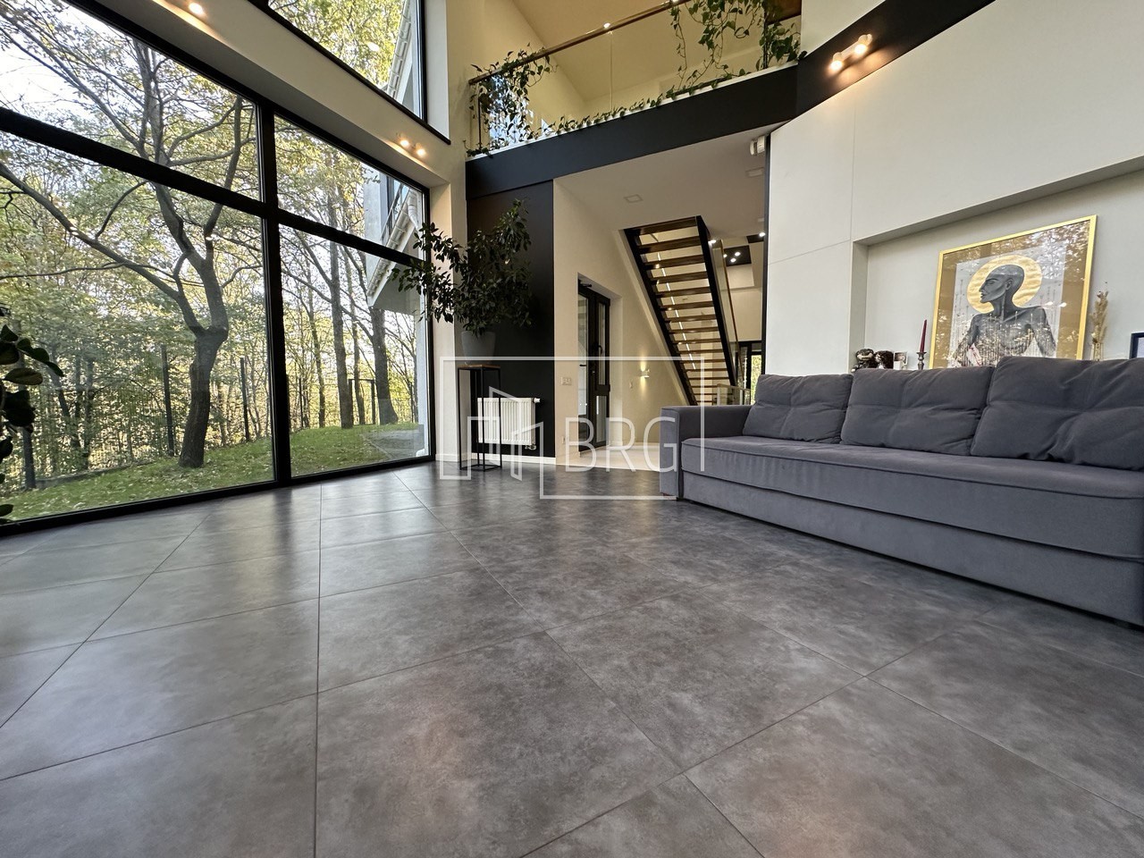 Современный дом 390м с выходом в парк Межигорье. Київська обл