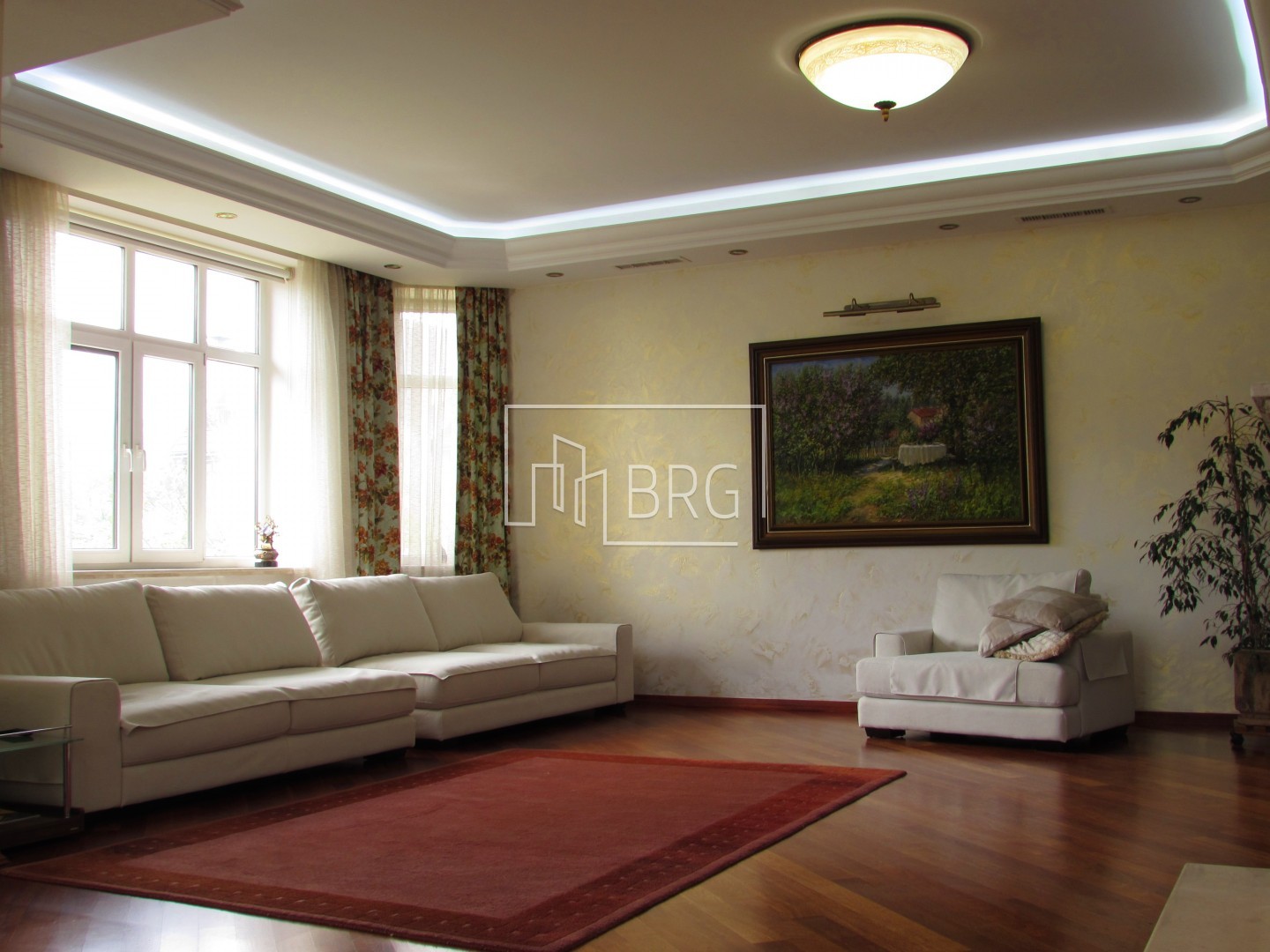 Дом 400м КГ Конча Озерная начало Дамбы с выходом на р.Козинку. Київська обл