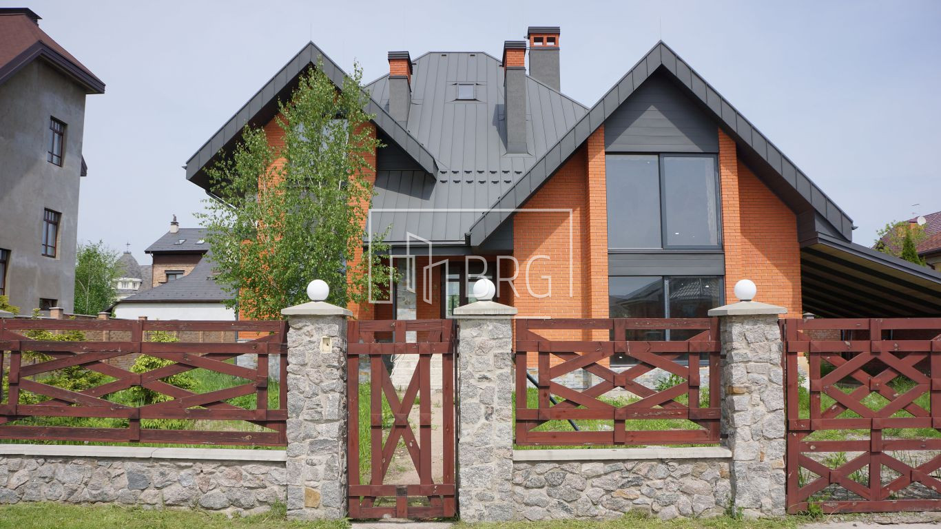 Дом КГ Конык 370м. Киев