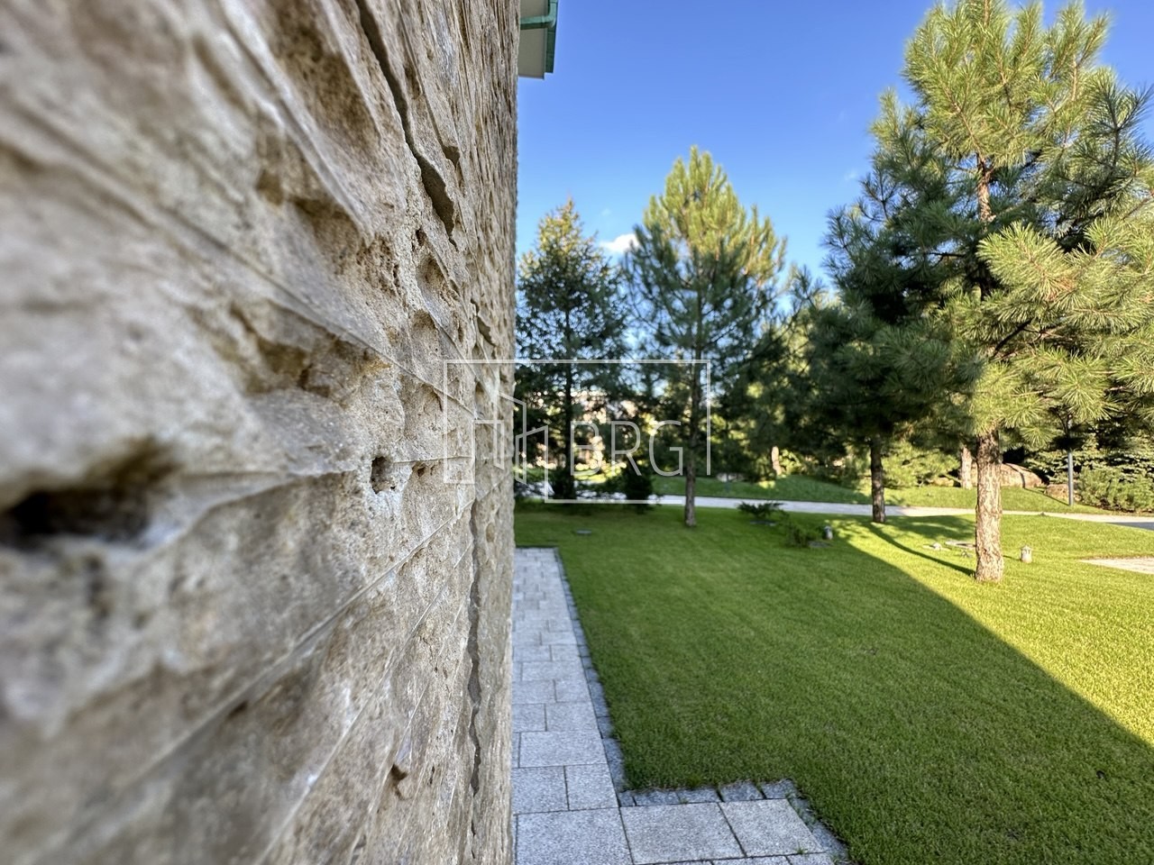 Дом 550м КГ Kozyn Seven Club с выходом на Козинку. Київська обл