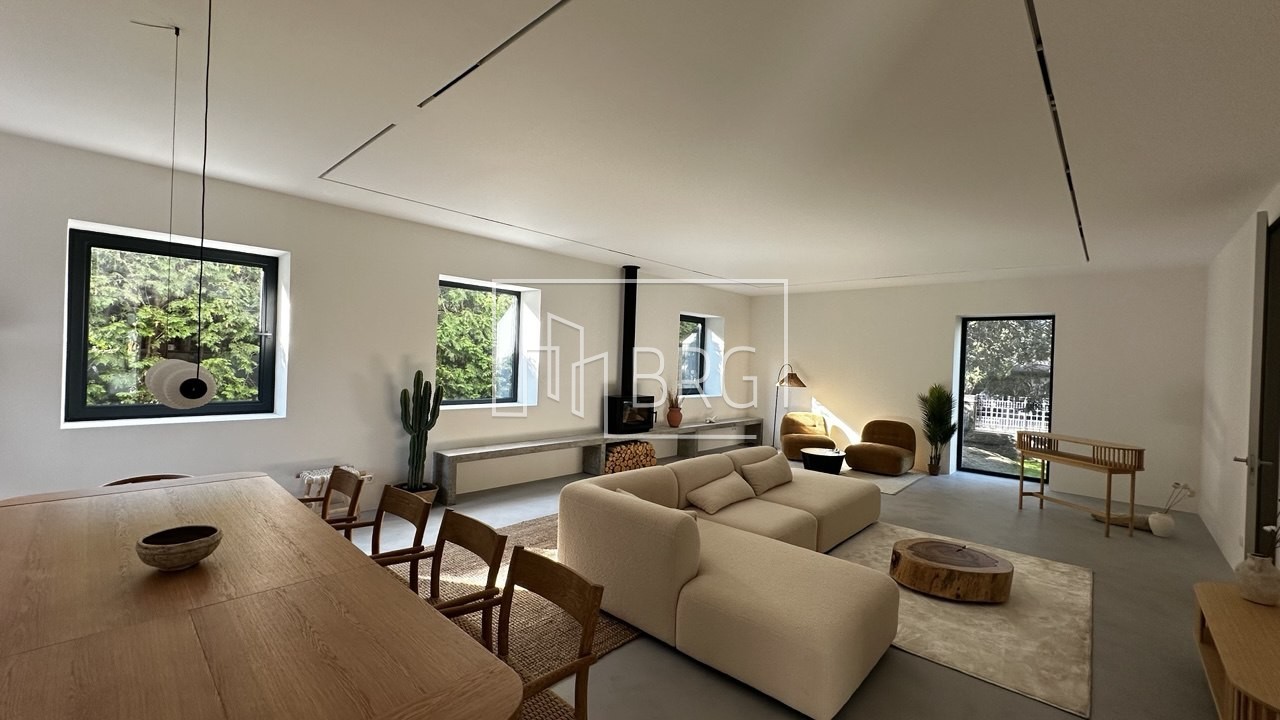 Новый современный дом 330м с бассейном КГ Золотые ворота. Київська обл